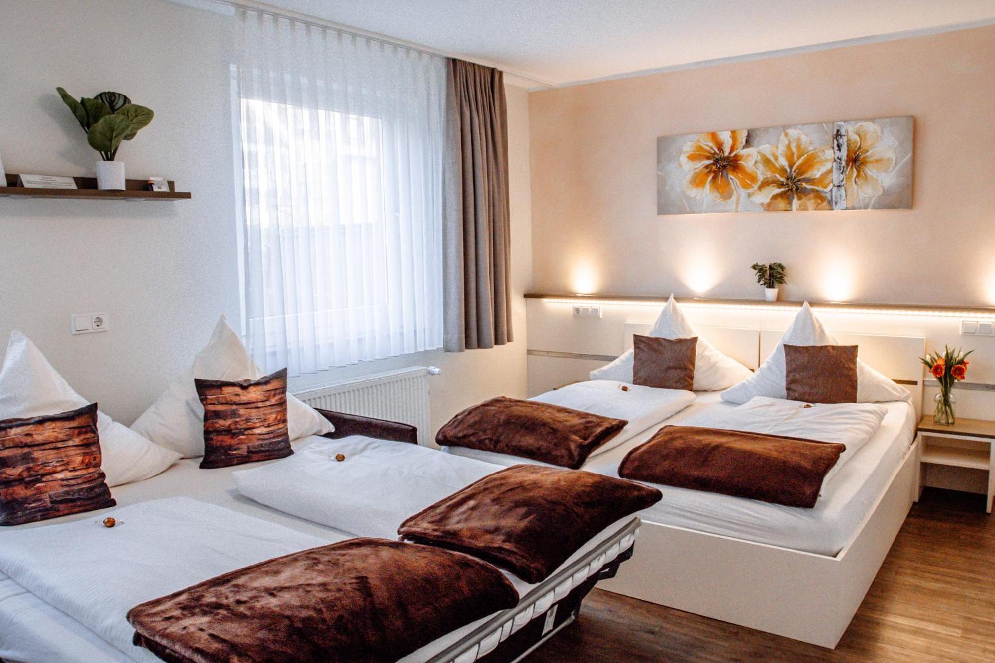 Hotel Egbr 2*
